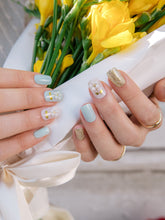 Load image into Gallery viewer, Tiffany and Daisy
